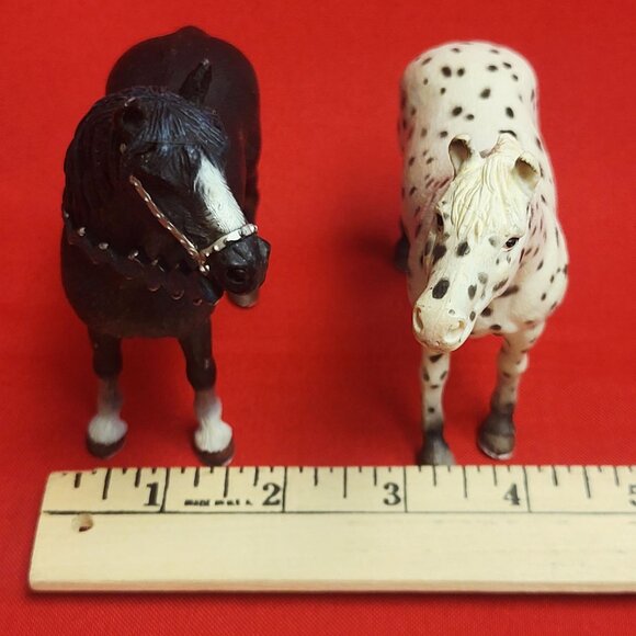 Two Schleich Toy Horse Figurines Black Horse & Spotted Knabstrupper 2006 - Picture 7 of 12